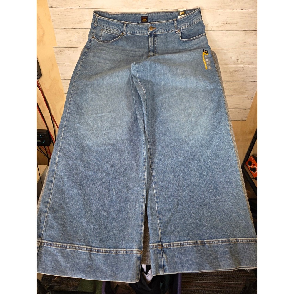 Lee Elevated Retro Wide Leg Jeans Womens 24W Long Light Wash 112343772 NWT